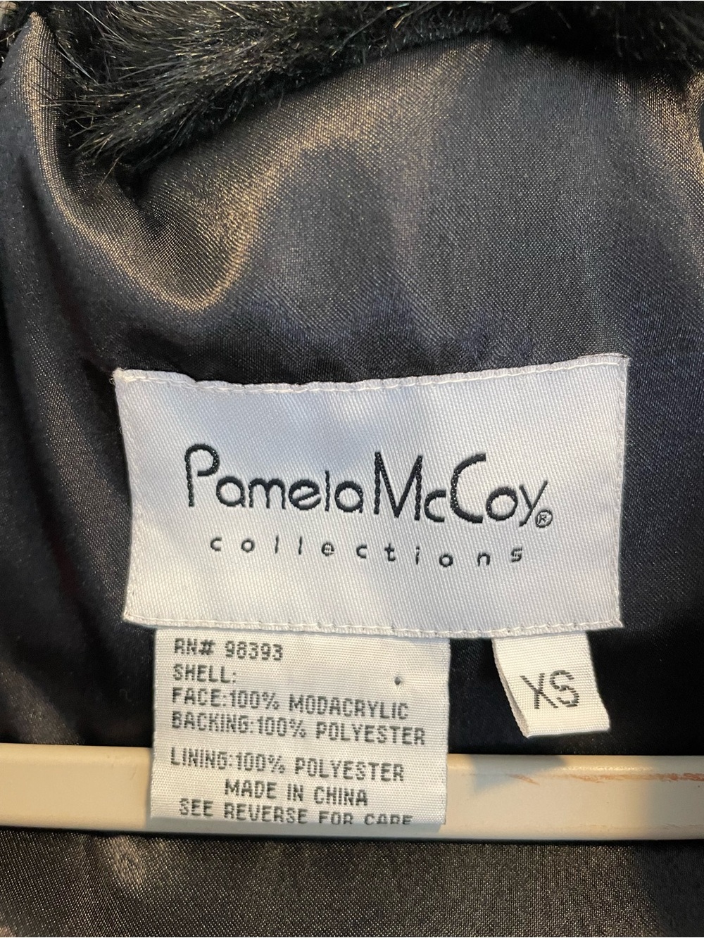 Pamela McCoy XS beautiful faux fur coat - Picture 3 of 6